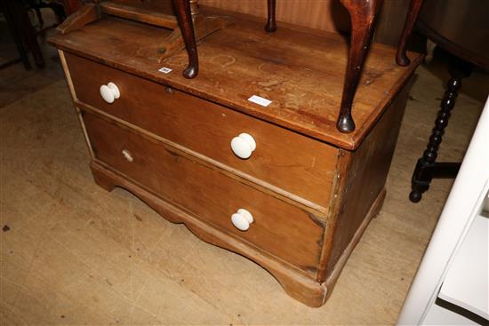 Pine chest of 2 drawers
